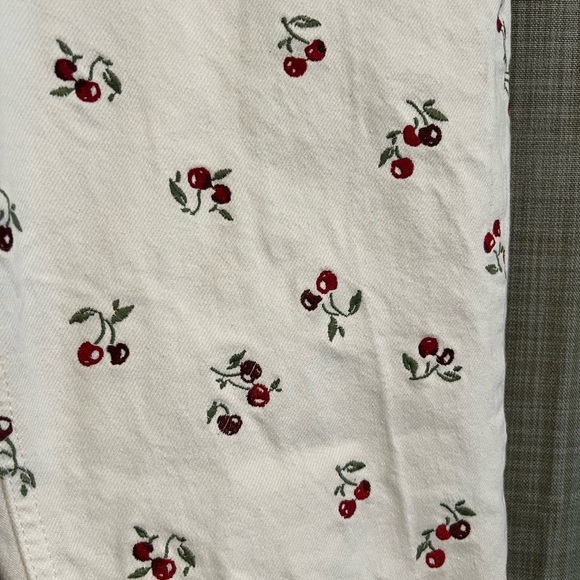 Reformation embroidered cherries jeans - Picture 6 of 8